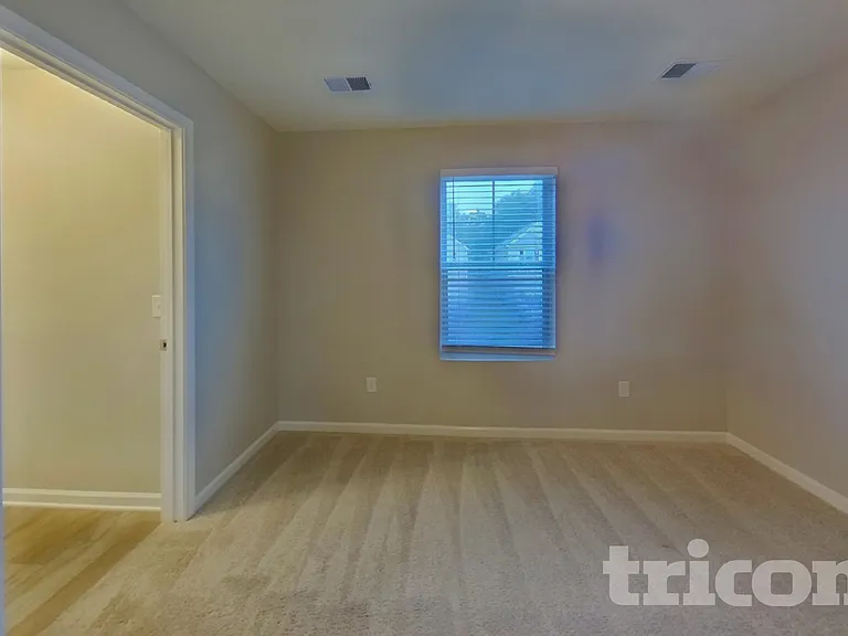 1076 Crescent Moon Loop Rd — Photo 7