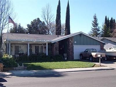 1st image of 745 Heather Ln