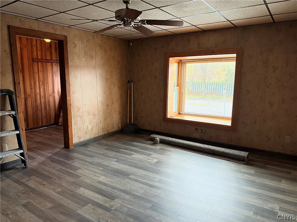 3 bed, 1.5 bath, 1200 sqft, $1,100 — Photo 4