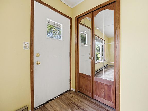 5th image of 708 19th St N