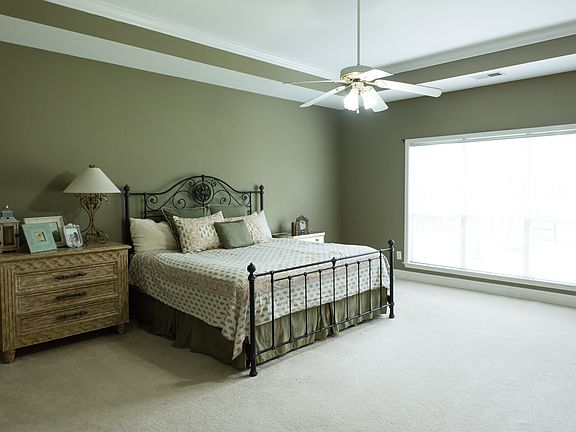 3rd image of 766 Old Cahaba Dr