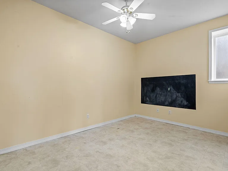 852 Silvercliff Way — Photo 70
