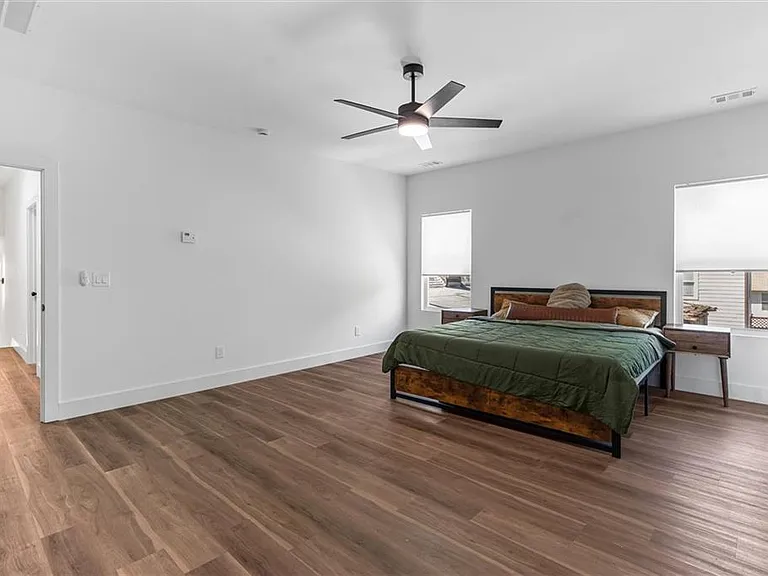 598 Formwalt St SW #A — Photo 35