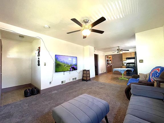 2nd image of 2401 W Plainfield AVENUE