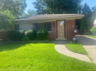 25507 Norfolk St, Dearborn Heights, MI 48125