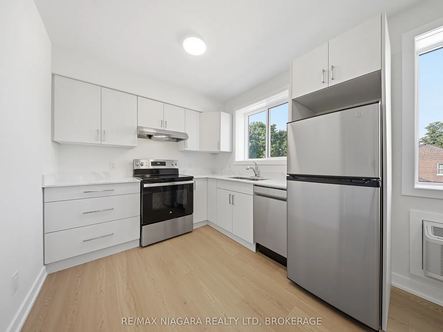 140 Church St — Photo 1