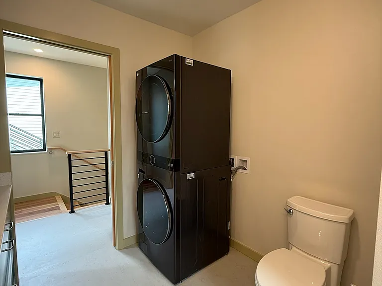 228 21st Ave E #228 — Photo 10