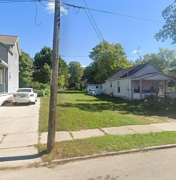 1st image of 1014 Lafayette Ave SE