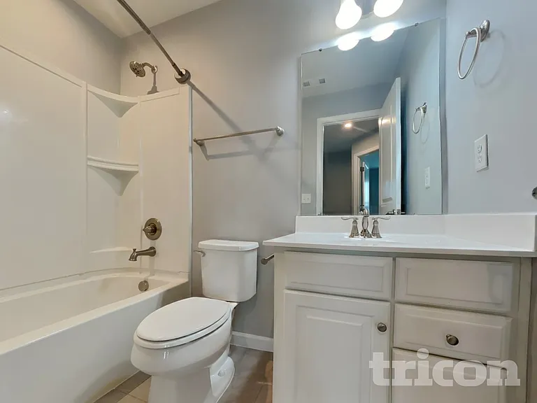 306 Heroit Ct — Photo 13