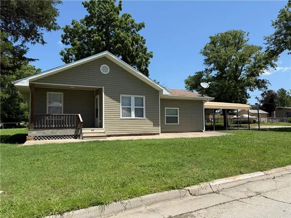 1600 N 10th St, Independence, KS 67301