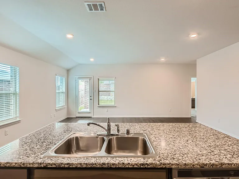 2310 Hankinson Ln — Photo 14