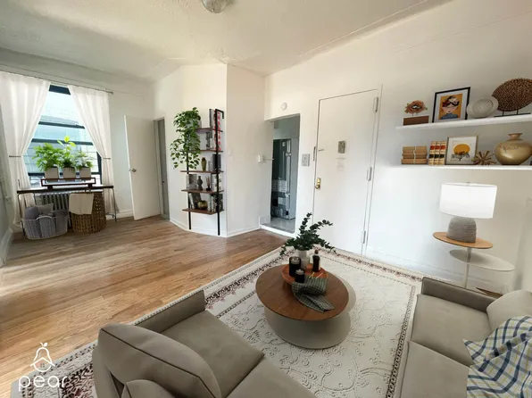 124 31st Street image 1 of 17