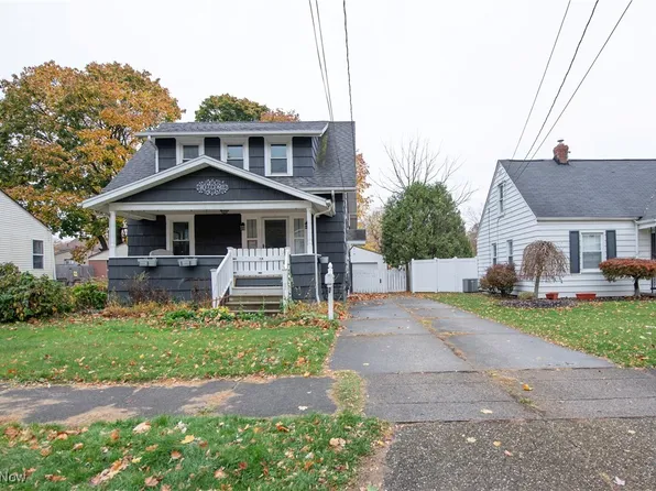 796 Chinook Ave, Akron, OH 44305