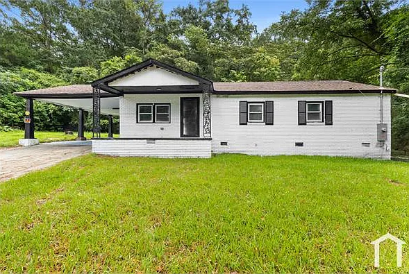 3846 Log Cabin Dr