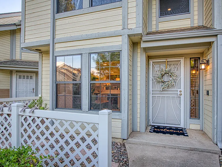 921 E Foxhill Dr — Photo 27