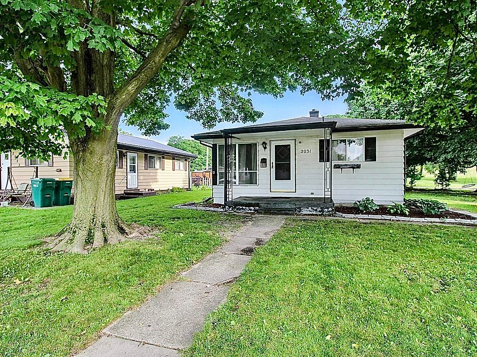 1st image of 2031 Panama St