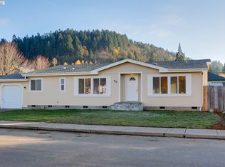 979 Killingsworth Ave, Creswell, OR 97426