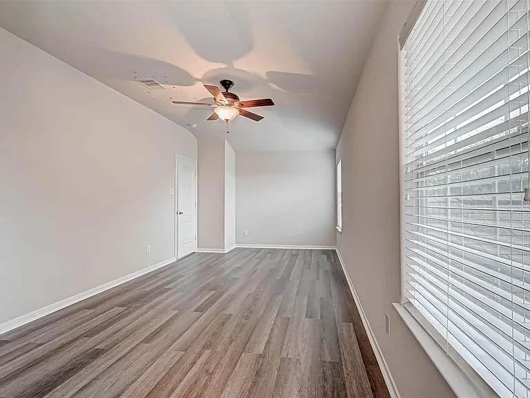 2815 Mustang Hill Ln — Photo 28