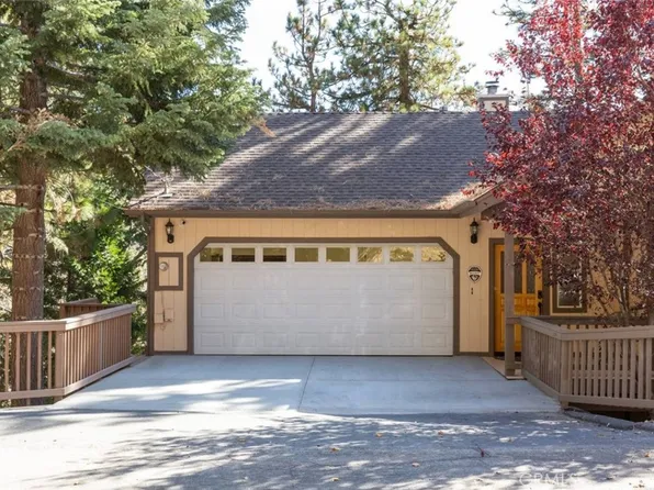 26601 Thunderbird Dr, Lake Arrowhead, CA 92352