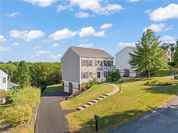 2nd image of 1007 Greenfield Dr