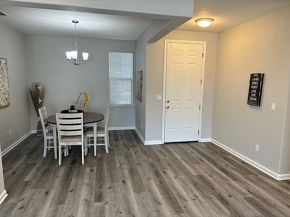 4th image of 13233 Lagoon Way