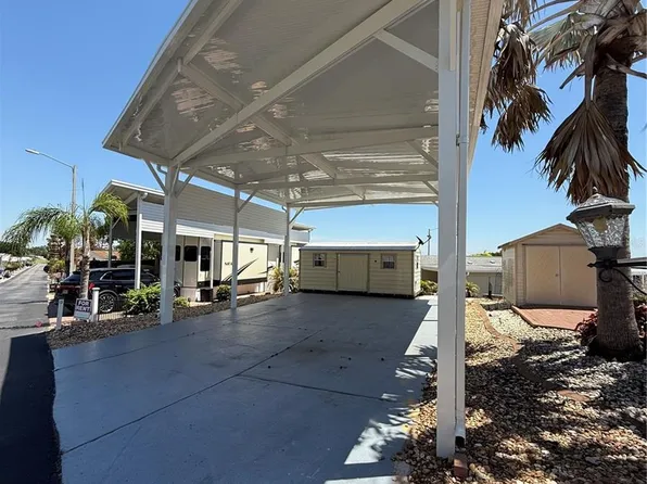 319 Broken Woods Blvd, Davenport, FL 33837