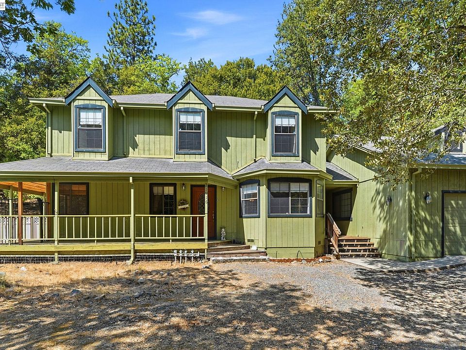 1st image of 21916 Fallview Dr