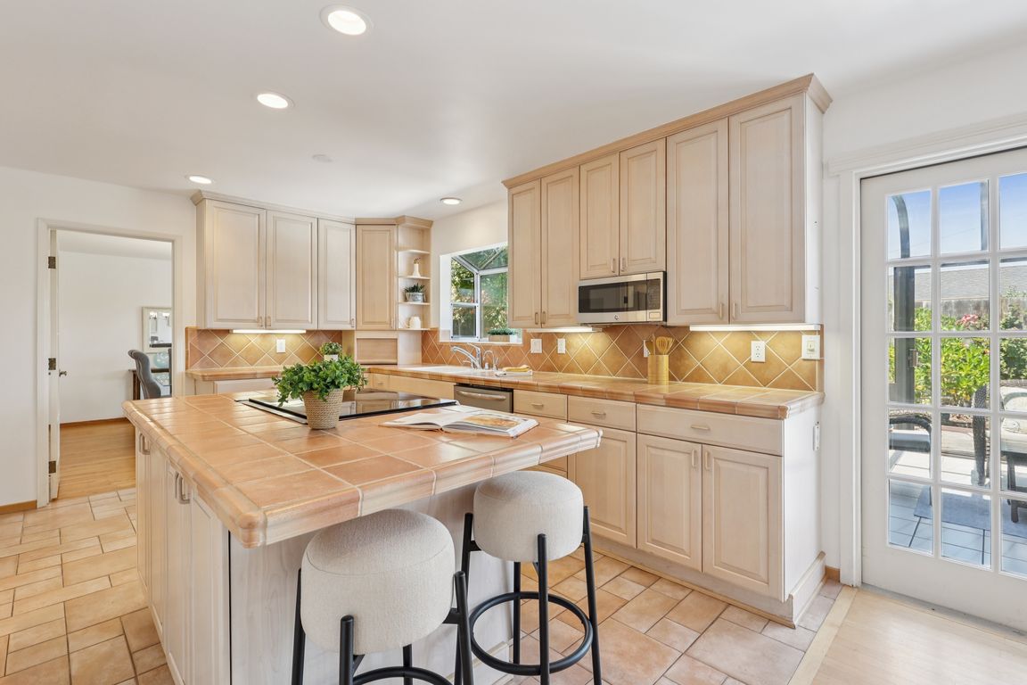 Delvin Way-014.jpg