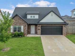 5805 SW Gentle Winds Ave, Bentonville, AR 72713