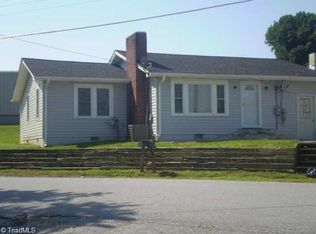 309 S Main St, Jonesville, NC 28642