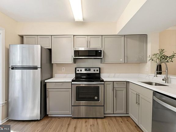 3rd image of 3810 Angelton Ct