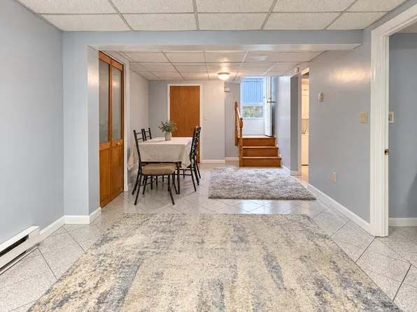 17 Auburndale Ave Unit B, West Newton, MA 02465
