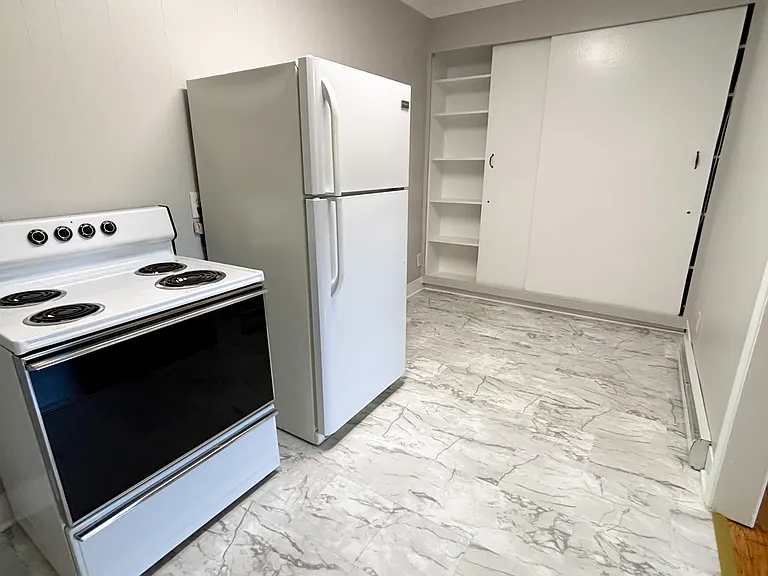 811 Springwood Ave #1 — Photo 8