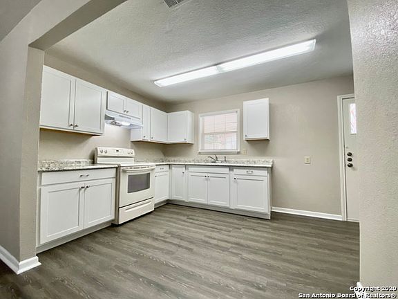 5th image of 234 Marchmont Ln