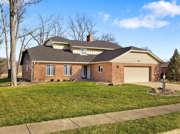 22 Cherry Ln, Morton, IL 61550