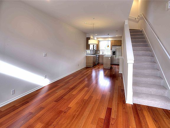 3rd image of 15212 NE 81st Way Unit 104
