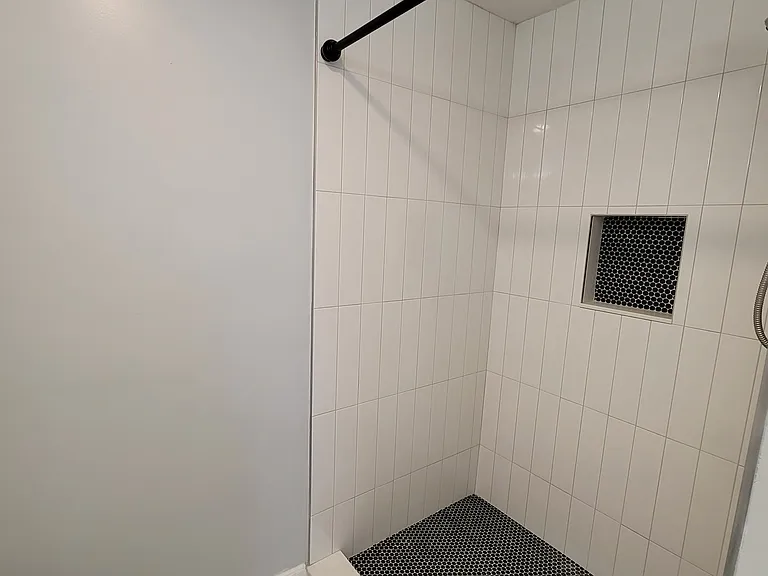 7 Gibbs St #7 — Photo 11