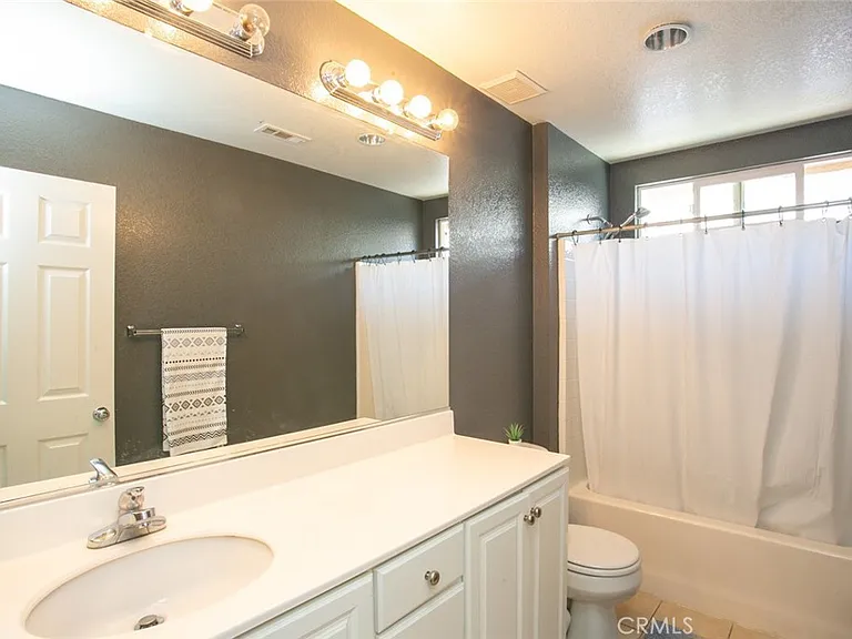 29208 Dakota Dr — Photo 21