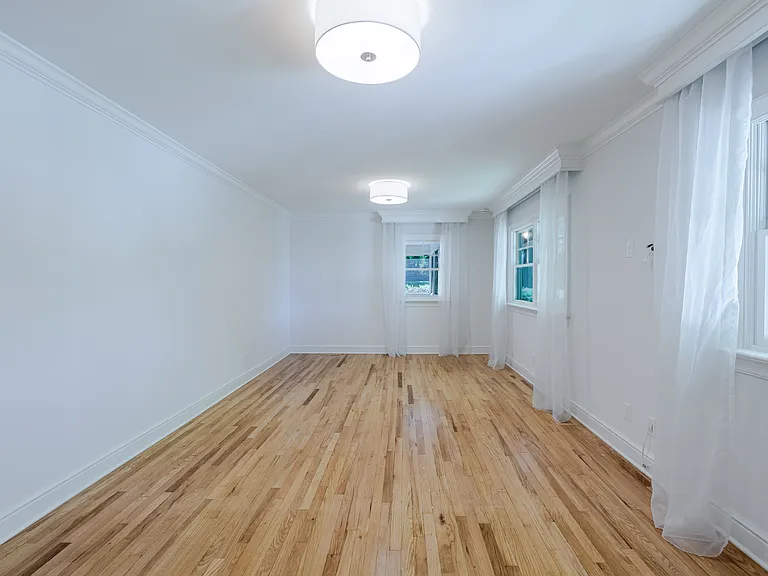 395 Taconic Rd — Photo 9