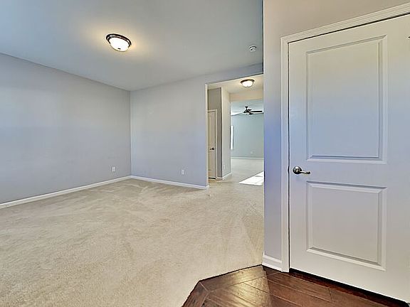 5th image of 2061 Leeds Ln