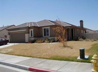 11755 Cloverlawn Ct, Adelanto, CA 92301