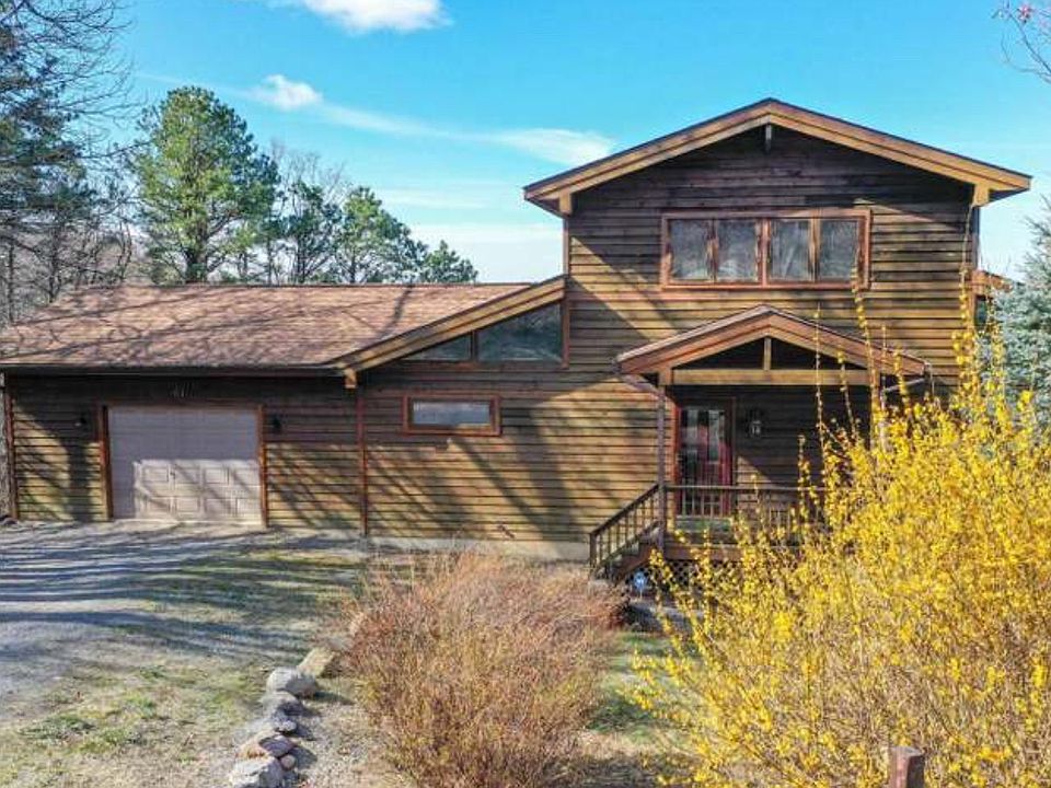 1st image of 61 Moonridge Ln