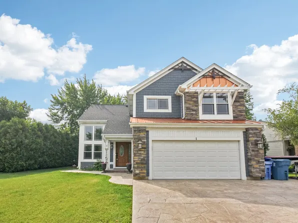 1 Churchill Ct, South Elgin, IL 60177