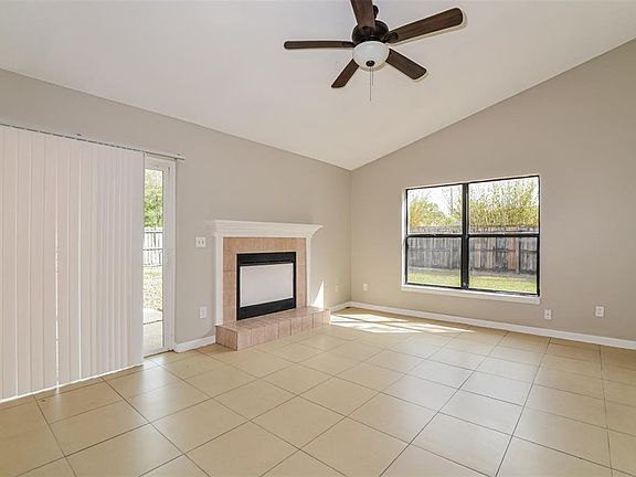 3rd image of 7718 COVEDALE DRIVE