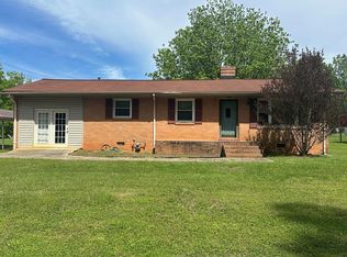 304 Lakeshore Dr, Gaffney, SC 29341