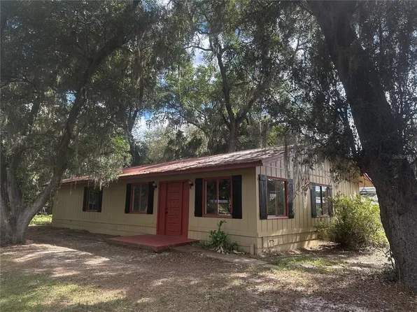 11345 SE 188th Ave, Ocklawaha, FL 32179