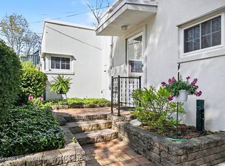 924 Forest St, East Lansing, MI 48823