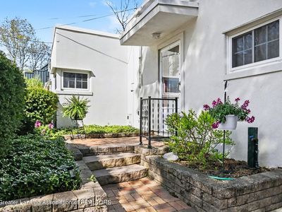 924 Forest St, East Lansing, MI, 48823