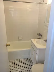 Rented by Chana Ofek, LREB