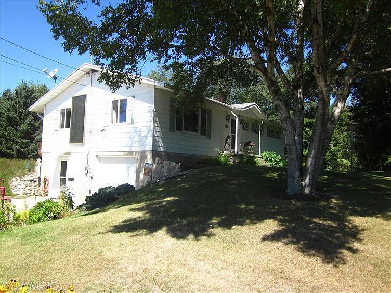 1st image of 251 Pearl Lake Dr